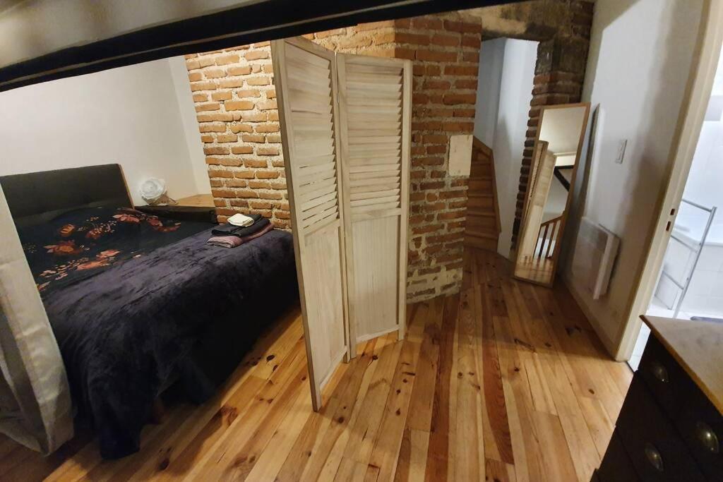 Appartement Exceptionnel 4 Etoiles Hyper Centre Albi 65 M2 Au 4Eme Etage Sans Ascenseur Avec Une Tour Du 12Eme Siecle Dış mekan fotoğraf