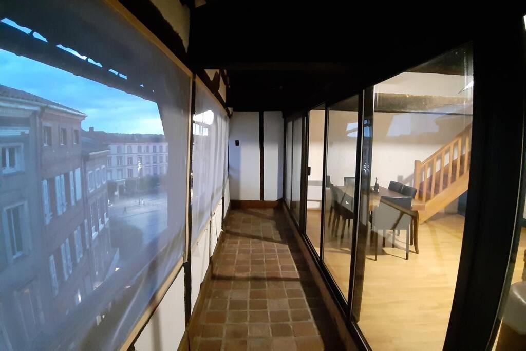 Appartement Exceptionnel 4 Etoiles Hyper Centre Albi 65 M2 Au 4Eme Etage Sans Ascenseur Avec Une Tour Du 12Eme Siecle Dış mekan fotoğraf