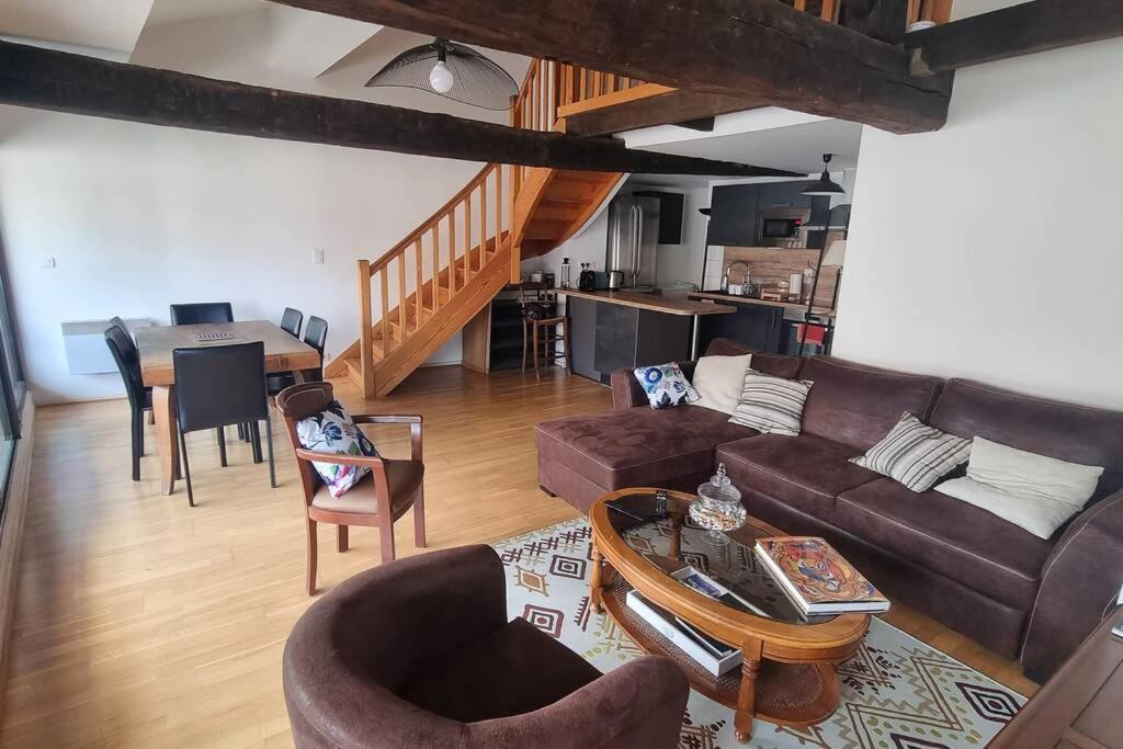 Appartement Exceptionnel 4 Etoiles Hyper Centre Albi 65 M2 Au 4Eme Etage Sans Ascenseur Avec Une Tour Du 12Eme Siecle Dış mekan fotoğraf